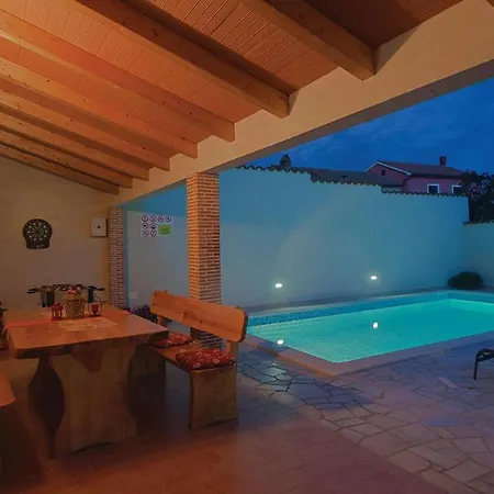 53 Holiday home Barban